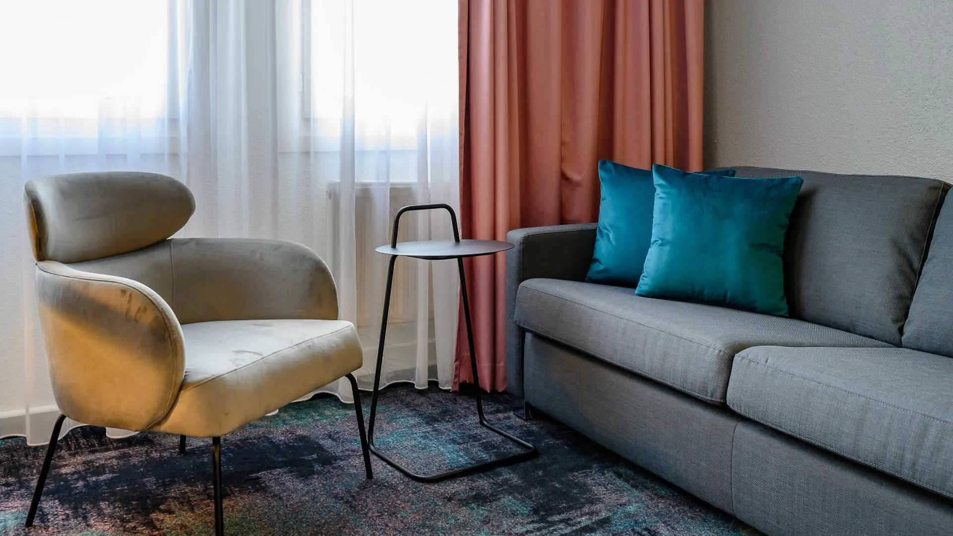 Mercure Hotel Hannover City 4*,